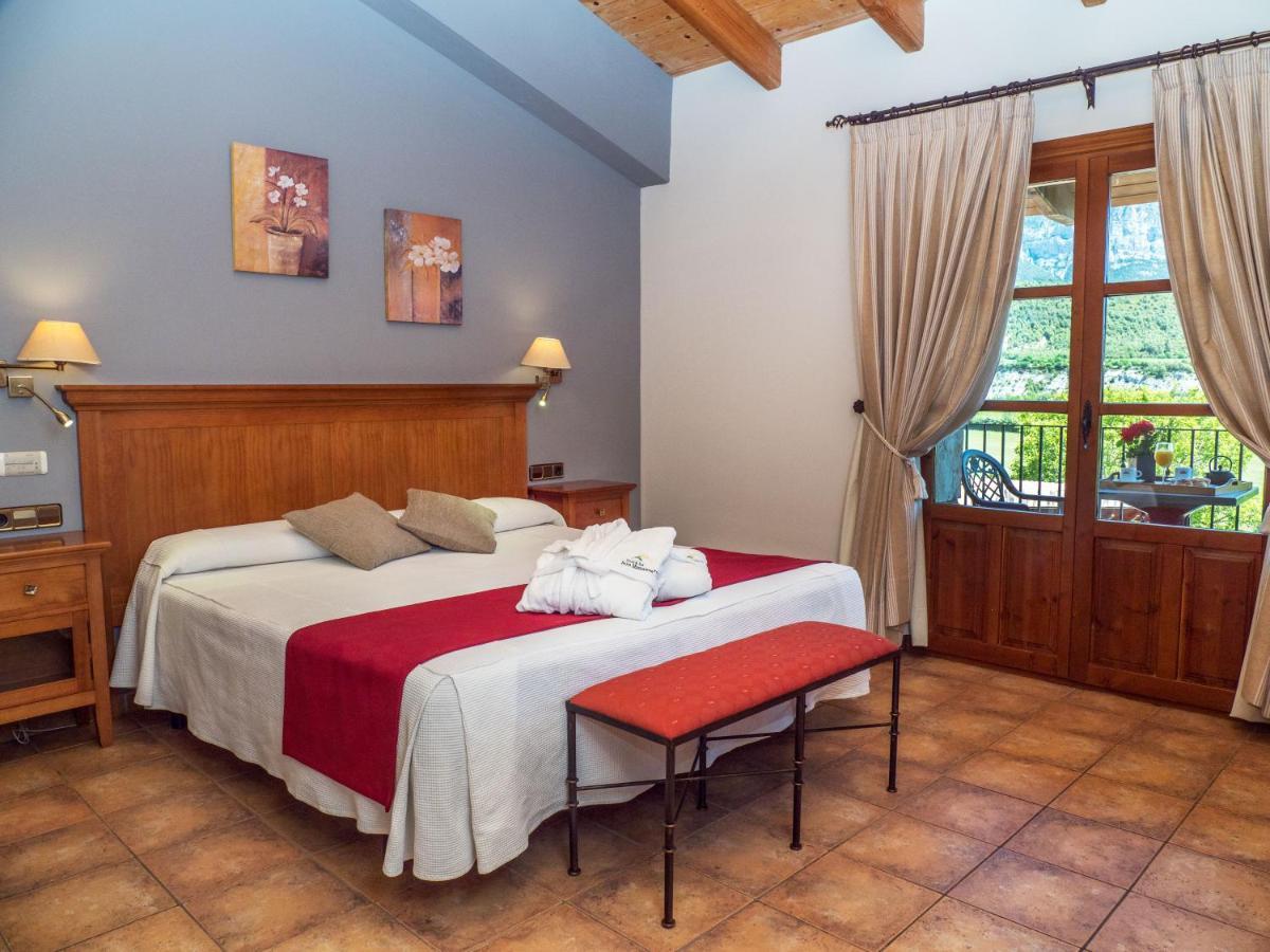 Hotel & Spa Pena Montanesa Ainsa Ngoại thất bức ảnh