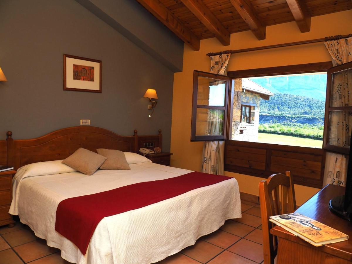 Hotel & Spa Pena Montanesa Ainsa Ngoại thất bức ảnh