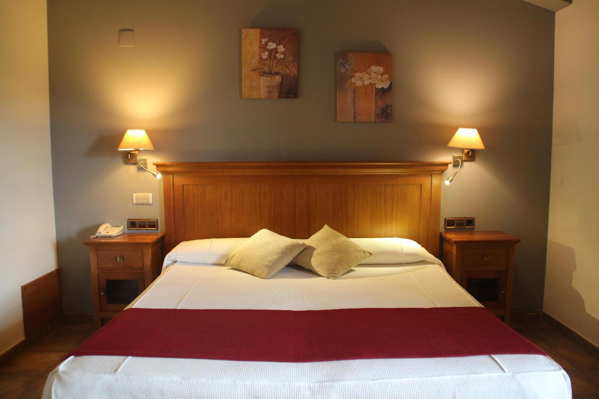 Hotel & Spa Pena Montanesa Ainsa Ngoại thất bức ảnh
