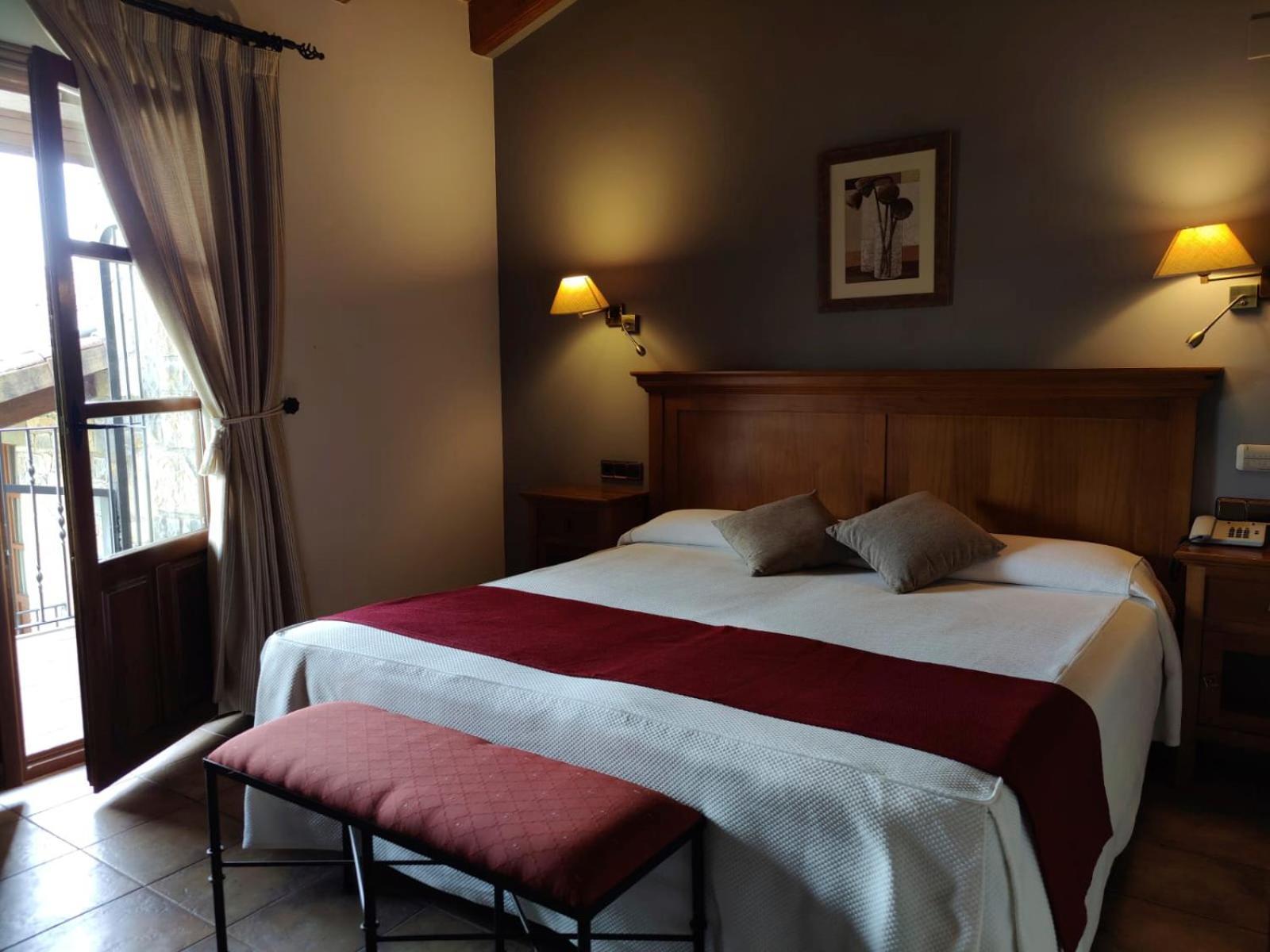 Hotel & Spa Pena Montanesa Ainsa Ngoại thất bức ảnh