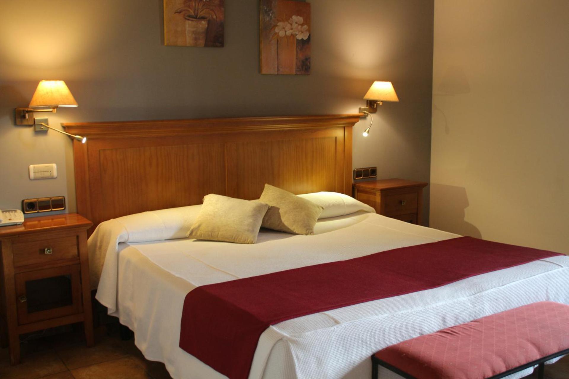 Hotel & Spa Pena Montanesa Ainsa Ngoại thất bức ảnh