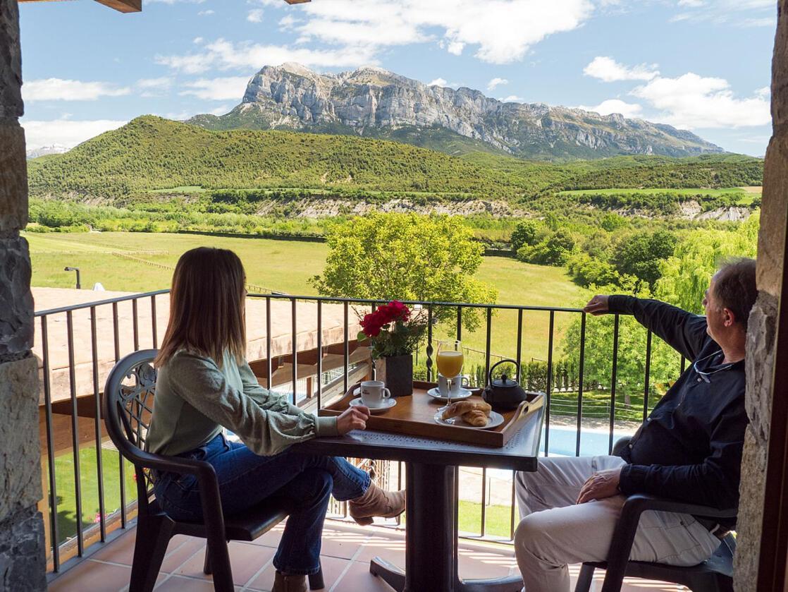 Hotel & Spa Pena Montanesa Ainsa Ngoại thất bức ảnh