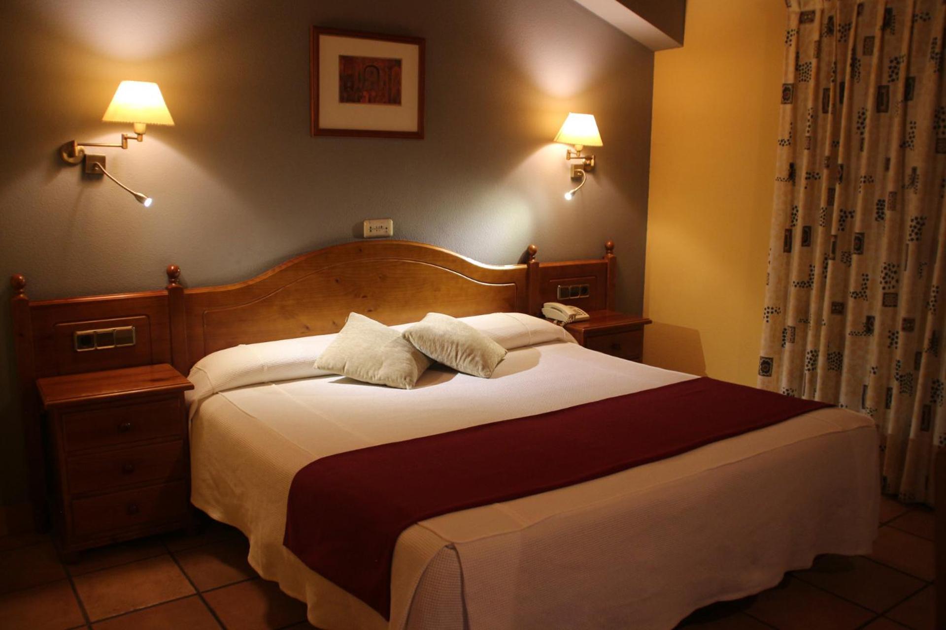 Hotel & Spa Pena Montanesa Ainsa Ngoại thất bức ảnh